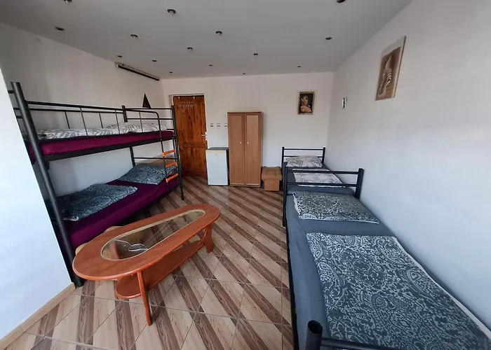 Anna 1
